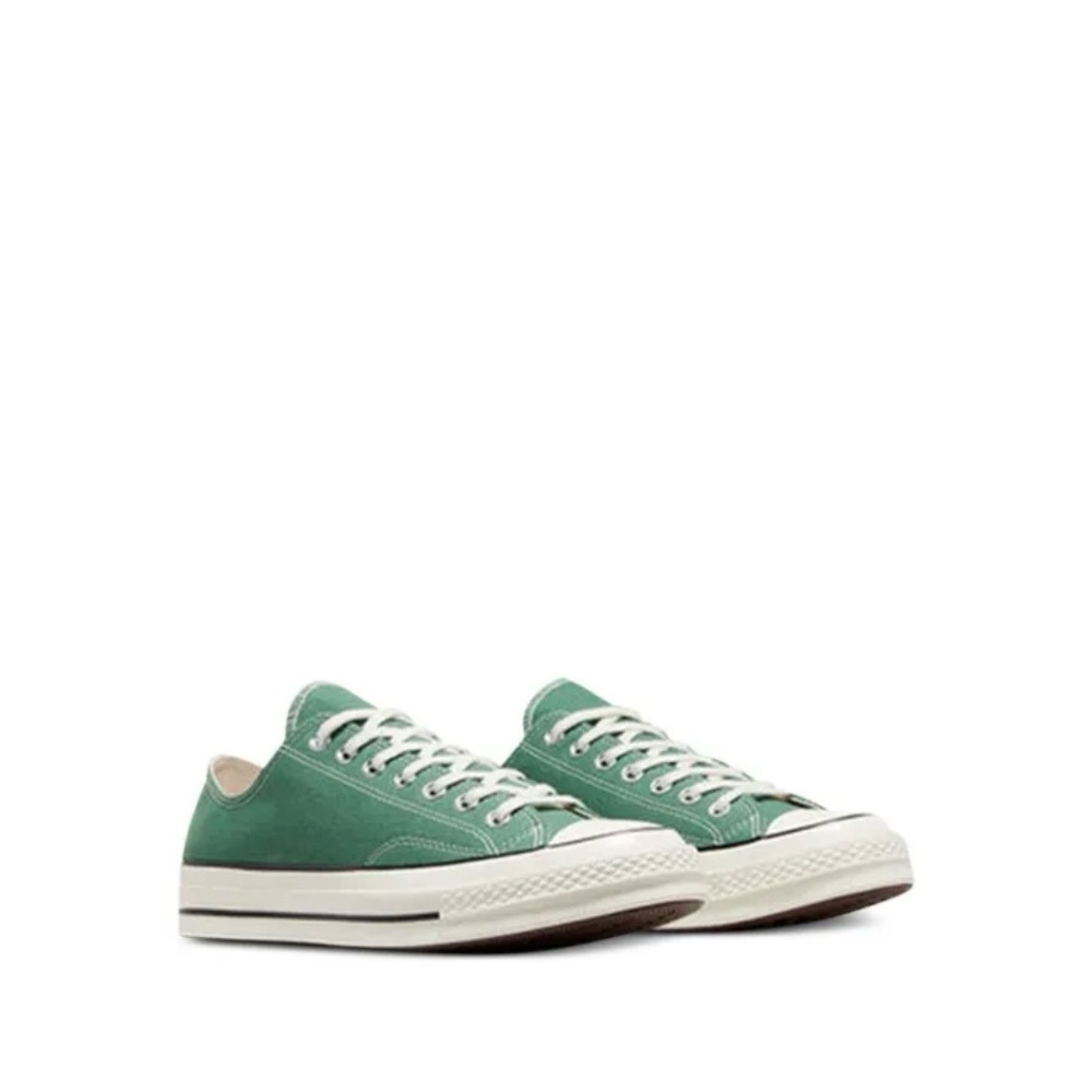 ⭐️BRAND NEW⭐️ Converse Chuck Taylor’s- LIMITED EDITION color